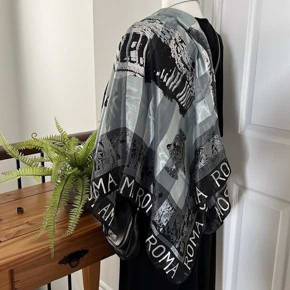 Beautiful and Classy Scarf from Rome Brand NEW purchased in Rome never used. - Picture 3 of 3